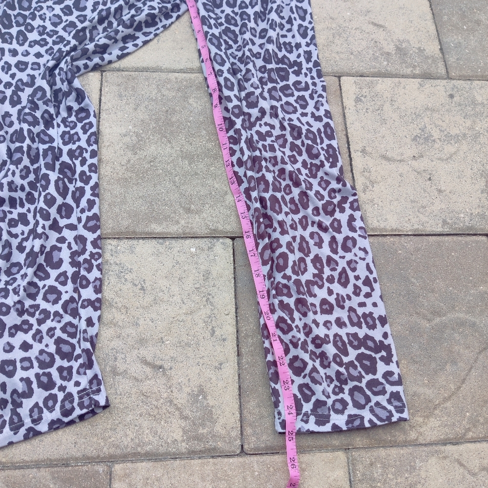 Leopard Print Pajama Set Large - Picture 7 of 7
